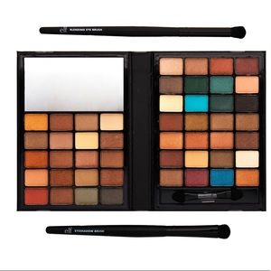 elf 48 Eyeshadow Colors 2 Brushes 🧝‍♀️ 💕